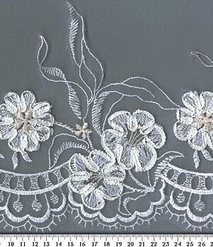 06-1011 fehér tüll alapú hímzett szegő csipke 19cm