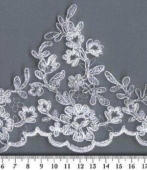 06-1063 Krém zsinórozott ezüst szálas szegő csipke 11,5cm