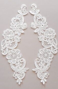 06-1149 Organza alapú krém páros csipke