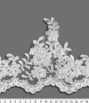 06-1154 fehér zsinórozott, gyöngyös szegő csipke 11cm