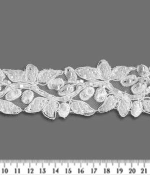06-1173 Fehér zsinórozott gyöngyös szegő csipke 4,5cm