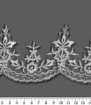 06-1186 fehér tüll alapú hímzett szegő csipke 7cm