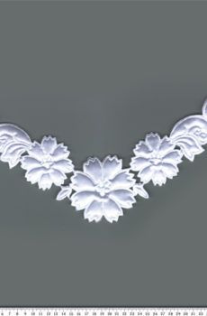 06-496 Steppelt szatén fehér csipkemotívum