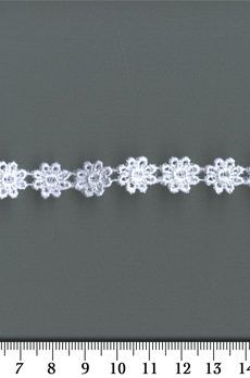 06-605 Krém légcsipke szegő 1cm