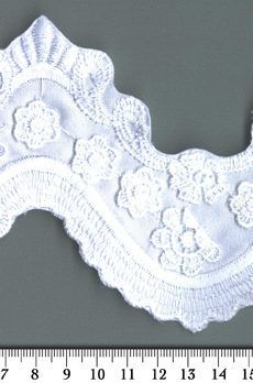 06-795 krém-arany düssesz szegő 10cm