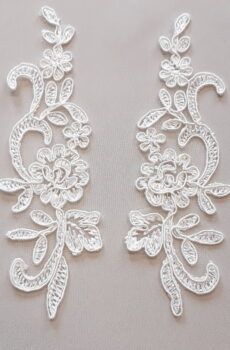 06-926 Tüll alapú zsinóros krém páros csipke