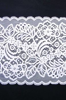 06-m-18 Fehér elasztikus szegő csipke 16cm