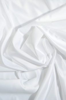 15-116 Fehér matt szatén – esküvői ruhaanyag
