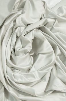 15-324 Ezüst düsesz 150 cm