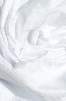 15-409 Fehér gyűrt taft 130cm