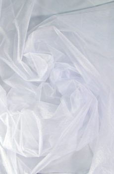 Fehér tüll