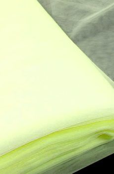 15-503-16 Lime fényes fátyoltüll 300cm