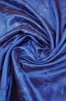 15-9 kék himzett gyűrt taft 150cm