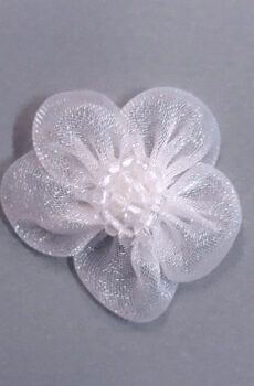 30-202 Virág - Törtfehér organza rozetta