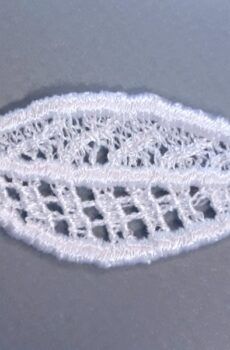 06-678  Levél -fehér