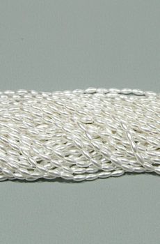 24-004 Fehér japán rizsszem gyöngy 3x6mm