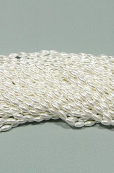 24-005 Fehér japán rizsszem gyöngy 4x8mm