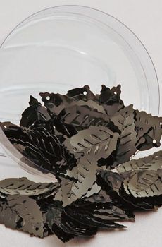 26-017 fekete levél 500 gr