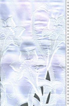 28-128 Mattszatén csipke anyag krém