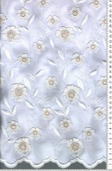 28-226 Hímzett düssesz anyag krém