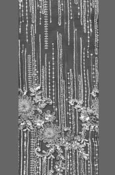 28-664 Fehér Tüll alapon, hímzett csipkeanyag gyöngyökkel