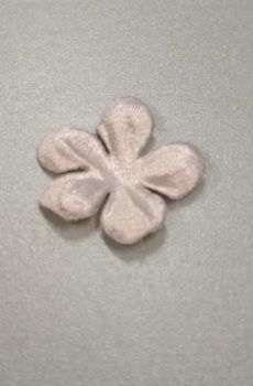 30-239 Szatén Virág - drapp