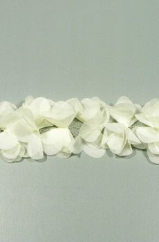 30-284 Krém színű muszlin virág 6cm