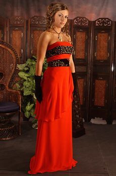 33-NG5 Piros Báli ruha