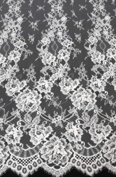 Fehér gyöngyös rózsa mintás rachel csipke