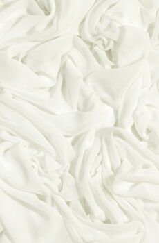 15-567 Törtfehér Chiffon 150 cm