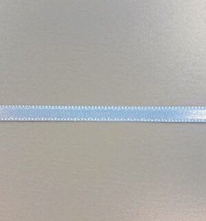 31-044-8 világos kék szatén szalag 0,5 cm széles