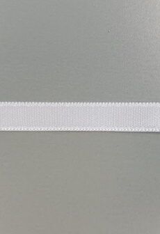 31-044-29 fehér szatén szalag 1 cm széles