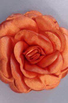 30-14 Narancssárga szatén pufi rózsa 8cm