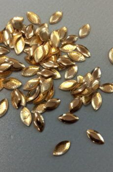 18-11 Arany színű felvasalható dísz 100db