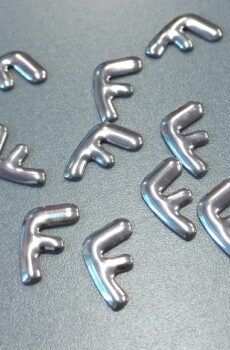 18-30 Ezüst színű felvasalható dísz 10db