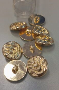 01-237 Arany színű műanyag gomb