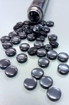 01-293 Sötét szürke gomb