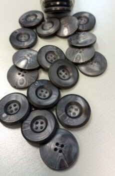 01-322 Műanyag gomb