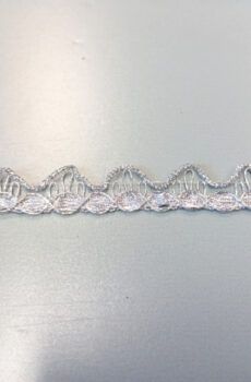 31-080-24 Ezüst díszítő szalag 2cm széles