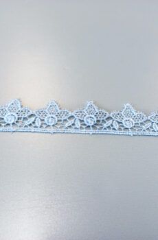 31-080-72 Világoskék színű csipke szegő 3cm széles