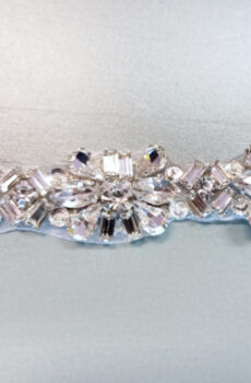 06-1289  Kristályos szegő 2cm széles