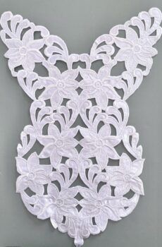 06-540 Fehér hímzett csipke  43x28cm