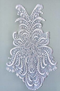06-169 Organza alapú fehér csipkemotívum