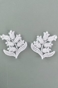 06-713 Fehér páros légcsipke