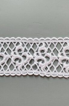 06-471 Fehér légcsipke szegő 8cm