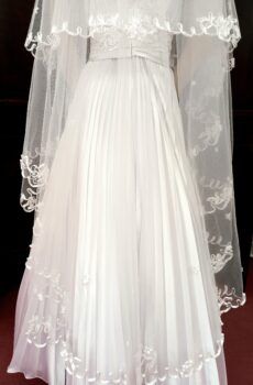 39-050 használt fehér fátyol