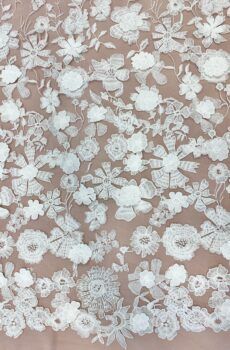 28-748-1 – 3D virágos csipkeanyag